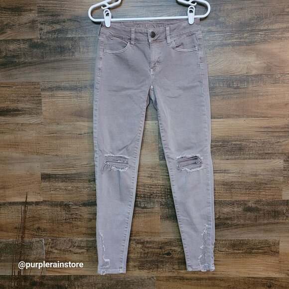 American Eagle Jeans 4 R Jegging Low Rise Next Level Stretch Beige Gray Denim - Picture 1 of 12